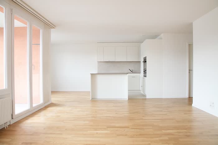 Totalsanierung 4-Zimmer-Wohnung in Kriens — Küche, zweite Ansicht nachher